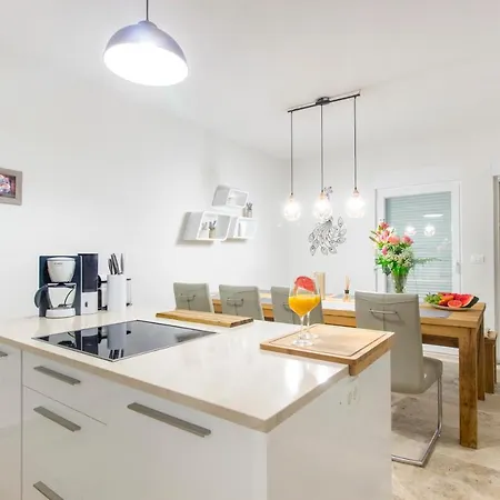 Dalmata Lounge Apartamento *
