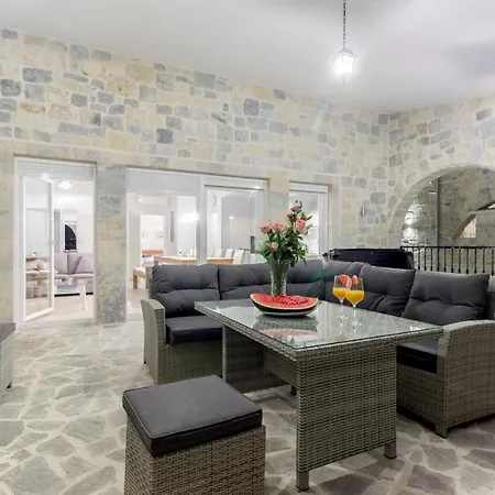 Dalmata Lounge Apartment Starigrad Paklenica