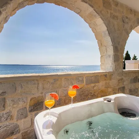 Dalmata Lounge * Starigrad Paklenica